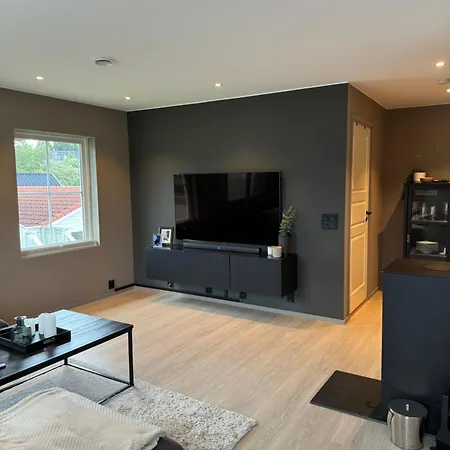 Big 2 Bedrooms 10 Min From Granasen, Vm2025 Lejlighed