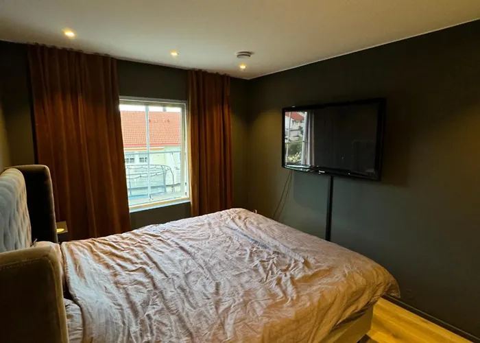 Big 2 Bedrooms 10 Min From Granasen, Vm2025 Apartament